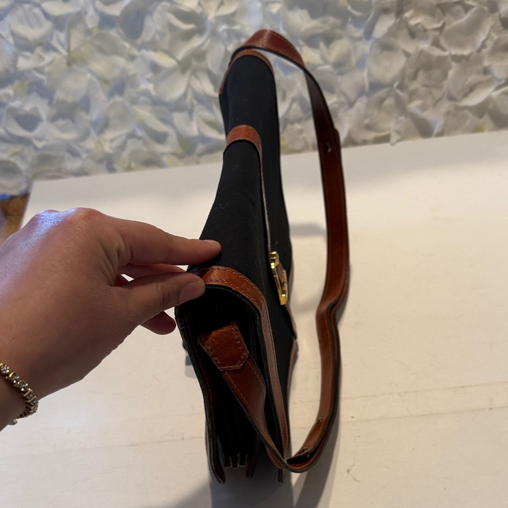 Gucci Vintage Rare Black and Tan Shoulder Bag - Picture 8 of 9